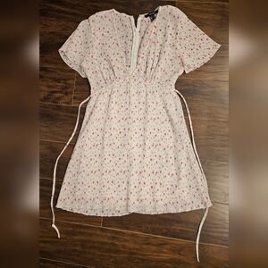 Forever 21 White and Red Floral Dress